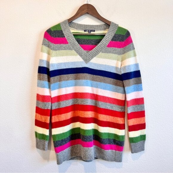 GAP 100% Lambswool Rainbow Stripe V-Neck Sweater Medium Multicolor Cozy - Picture 1 of 10